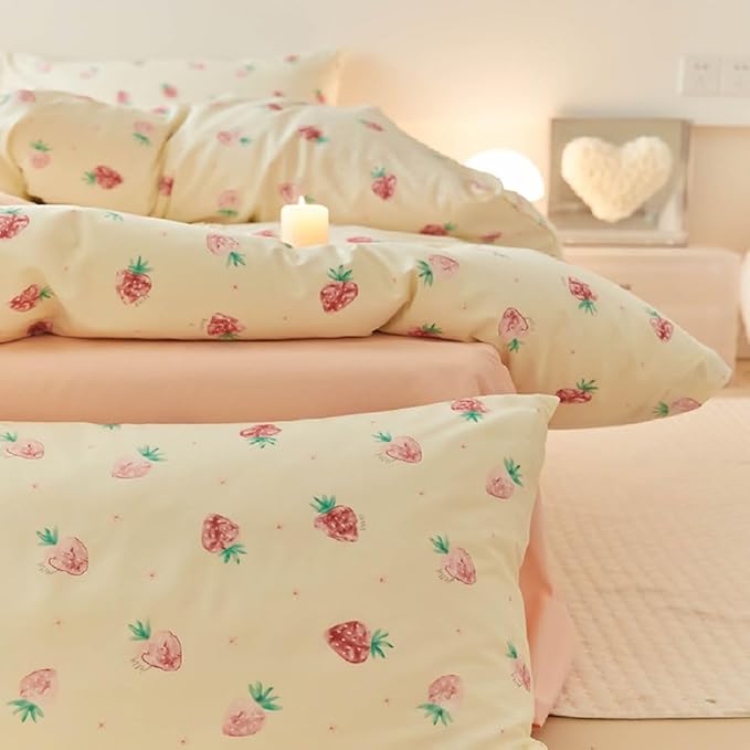 Nayoroom Strawberry Duvet Cover Set King Size Girls Cute Pink Strawberries Kawaii Comforter Cover 3 Pieces Soft Lightweight Microfiber Cream White Bedding with Zipper Closure