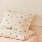 Nayoroom Strawberry Duvet Cover Set Full Size Girls Cute Pink Strawberries Kawaii Comforter Cover 2 Pieces Soft Lightweight Microfiber Cream White Bedding with Zipper Closure