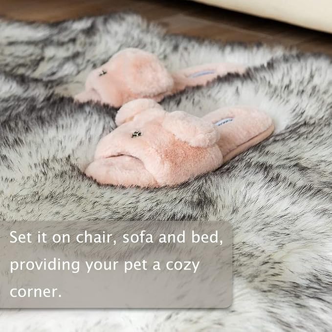 Asrug Soft Faux Fur Dog Rug Plush and Fluffy Dog Mat Ultra Cozy Pet Throw Rug for Dogs Cats, Luxury Soft Faux Sheepskin Chair Cover Seat Pad Shag Fur Area Rugs for Bedroom, Black & White, 3ftx5ft