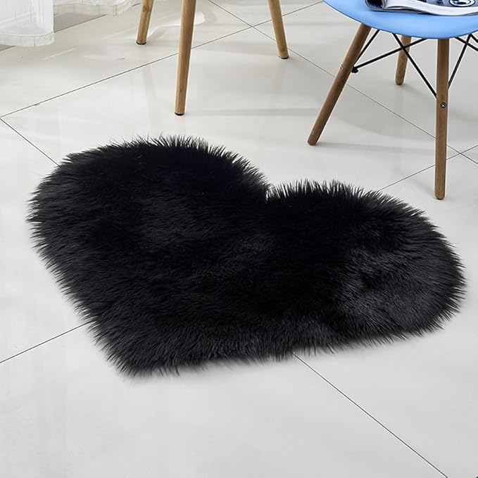 Faux Fur Sheepskin Heart Shaped Area Rugs, 12"x16" Luxurious Wool Love Floor Carpets Bathroom Non-Slip Mat for Home Decor Nursery Living Room Bedroom Pet Kids and Baby Room (Black)
