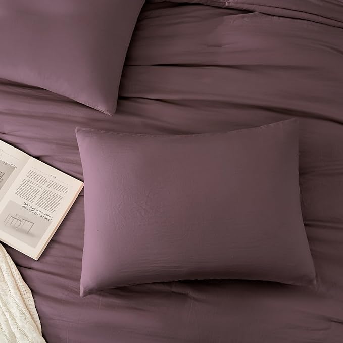 WRENSONGE Twin/Twin XL Comforter Set - 2 Pieces Deep Purple Comforter Prewashed Soft Lightweight for All Seasons,Fluffy Down Alternative Twin XL Comforter with 1 Pillow Sham