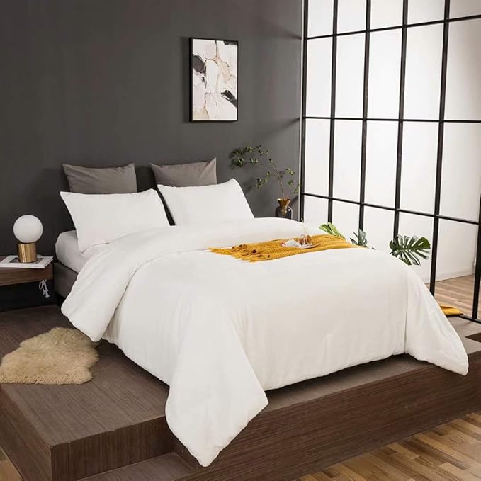 CLOTHKNOW White Velvet Queen Comforter Set White Bedding Comforter Sets Soft White Comforter Queen with 2 x Pillow Cases
