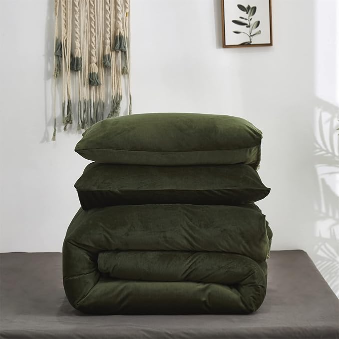 Luxlovery Army Green Velvet & Flannel Bedding - Twin Size Modern Winter Comforter & Blanket Set