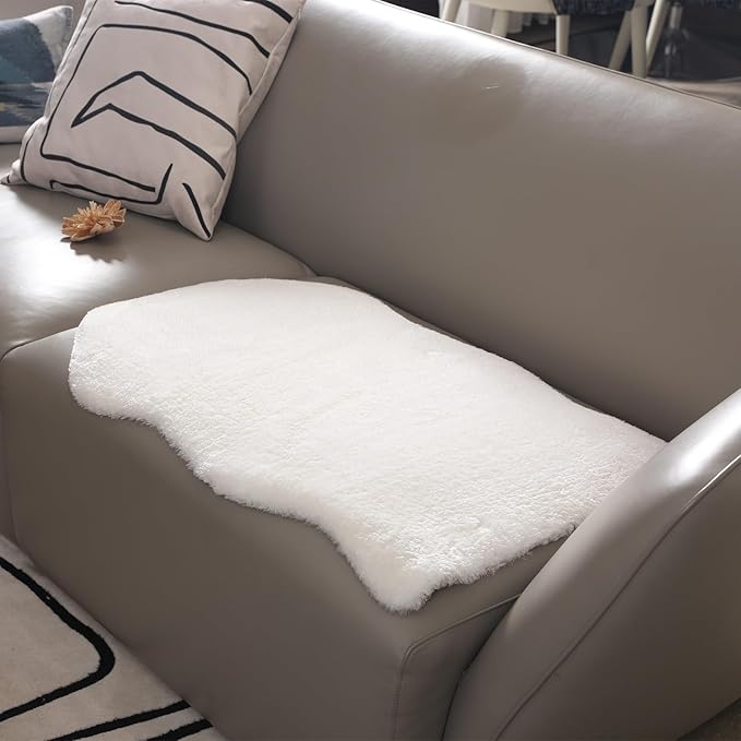 Faux Sheepskin Rug 2x3 Ft, 18mm Medium Pile Small Fluffy Area Rug, Machine Washable Mini Plush Carpet for Bedroom, Living Room, Kids Room, Bathroom & Vanity, White