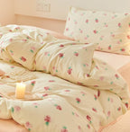 Nayoroom Strawberry Duvet Cover Set Full Size Girls Cute Pink Strawberries Kawaii Comforter Cover 2 Pieces Soft Lightweight Microfiber Cream White Bedding with Zipper Closure