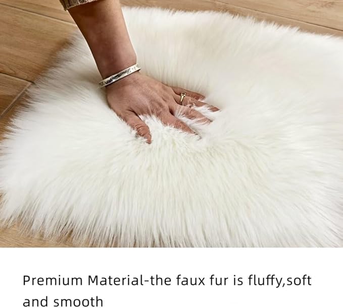 Fluffy Faux Fur Heart Shaped Area Rug Soft Fuzzy Carpet Home Decoration Wedding Party for Bedroom Living Room Bedside 30x40cm Burgundy