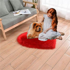 Fluffy Faux Fur Heart Shaped Area Rug Soft Fuzzy Carpet Home Decoration Wedding Party for Bedroom Living Room Bedside 60x60cm Red