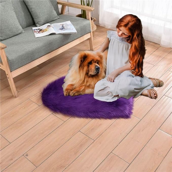 Fluffy Faux Fur Heart Shaped Area Rug Soft Fuzzy Carpet Home Decoration Wedding Party for Bedroom Living Room Bedside 50x50cm Purple