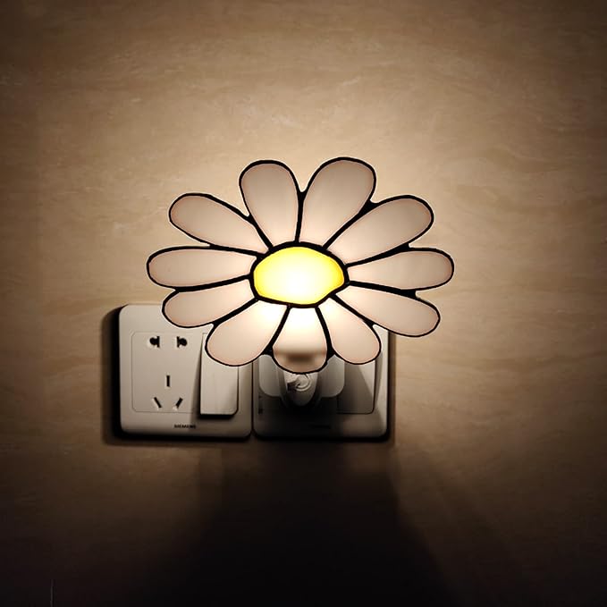 CHEZBABY Stained Glass Night Light Plug into Wall Lamp Decorative Accent Nightlight for Hallway Bedroom Bathroom Kitchen Home Décor(Daisy)