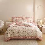 Nayoroom Ruffle Duvet Cover Full Size Pink Strawberry Printed on White Ruffled Bedding Set 3Pcs Reversible Kids Girls Cute Kawaii Coquette Comforter Cover Soft Lightweight Microfiber