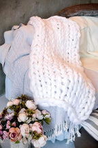 Chunky Knit Blanket Hand Made Merino Wool Throw Boho Bedroom Sofa Home Decor Giant Yarn(White 40"x60")