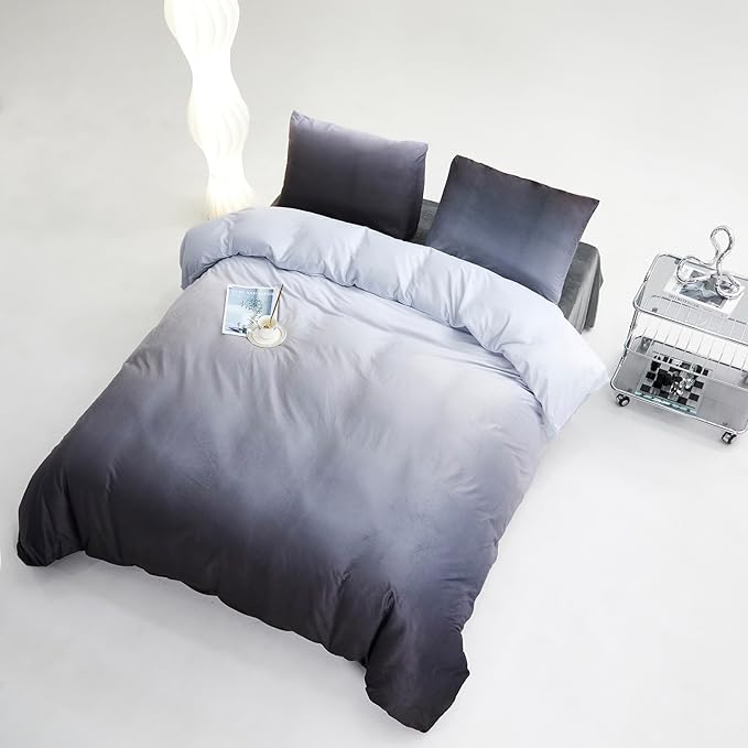 CLOTHKNOW Grey White Velvet King Size Comforter Set Gray Gradient Bedding Comforter Sets Soft Silver Comforter with 2 x Pillow Cases