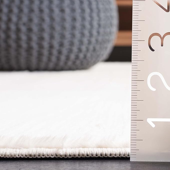 SAFAVIEH Washable Rug Faux Rabbit Fur Shag Collection - 2' x 3', Ivory, Slip Resistant & Easy Cleaning, Ideal for Accent Space, Foyer, Bedside, Bathroom, Nursery, Boys & Girls Room (FRF100A)