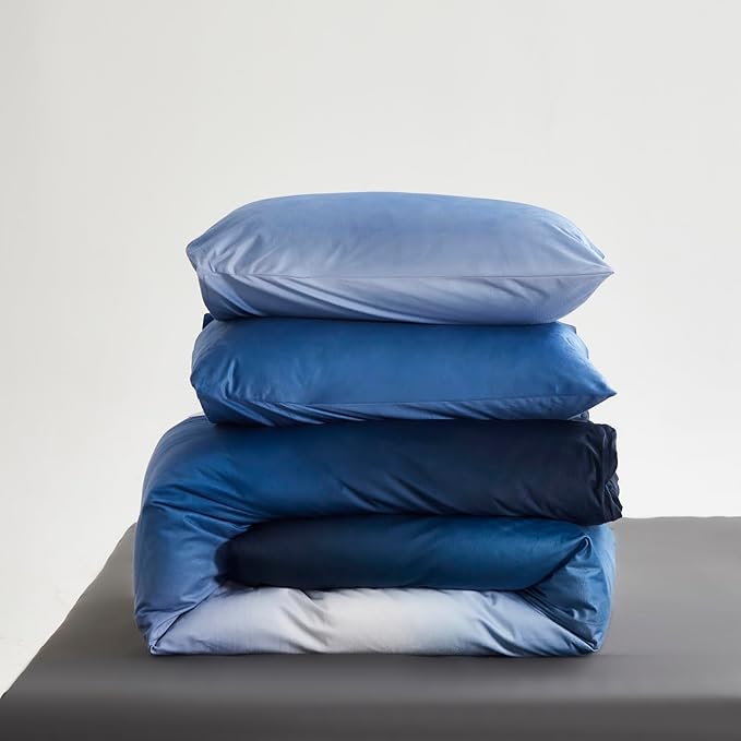 Luxlovery Blue Gradient Velvet Comforter Queen Fluffy Plush Flannel Bedding Set Queen Size Men Women Army Blue White Sherpa Micromink Blanket Quilts Warm Winter Warm Abstract Comforter Set