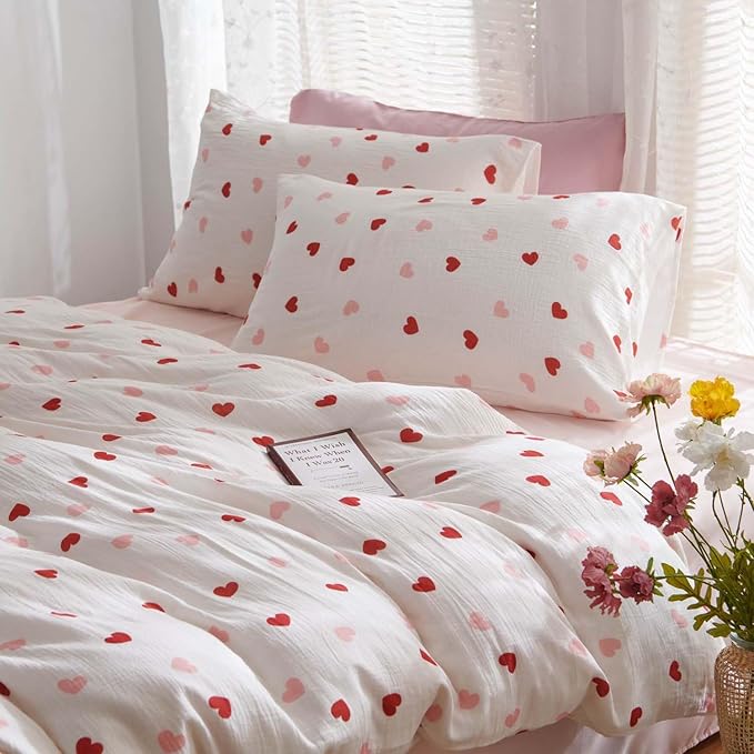 Nayoroom Heart Duvet Cover Full Size Red Pink Hearts Printed on White Coquette Bedding Set for Kids Girls 3 Pcs Soft Breathable Microfiber Comforter Cover with Zipper Closure