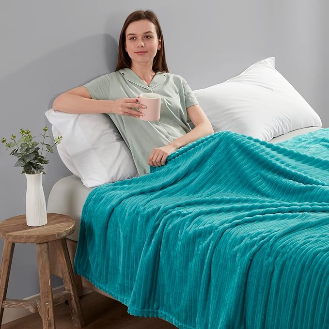 Nestl Blanket Twin Size for Bed - Cozy Warm Fuzzy Blankets for Women, Plush Small Fleece Throws for Girls - Teal Blue, 66 x 90 Inches