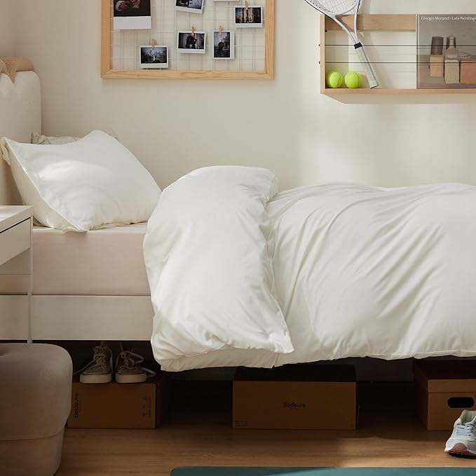 Bedsure Duvet Cover Twin/Twin XL Size - Soft Double Brushed Bedding Set for Kids & Adults, Zipper Closure, 2 Pieces, Includes 1 Duvet Cover (68"x90") & 1 Pillow Sham, NO Comforter, Cream White
