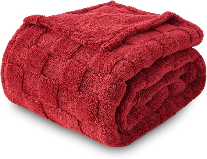 NEWCOSPLAY Super Soft King Blanket Red Premium Silky Flannel Fleece 3D Checkered Lightweight Bed Blanket All Season Use (Red Checkered, King(90"x110"))