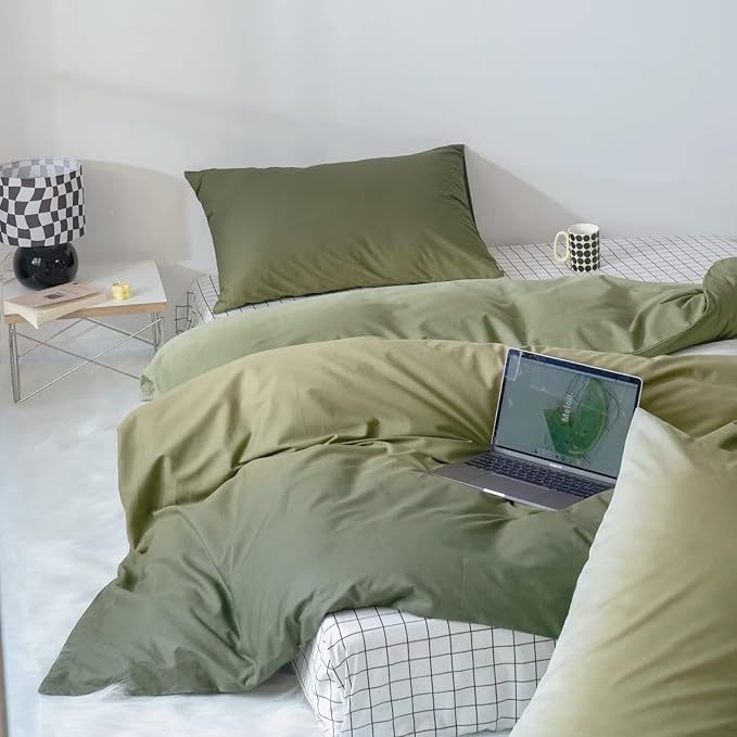 CLOTHKNOW Green White Queen Comforter Set 3Pcs Green Gradient Bedding Comforter Sets Soft Comforter with 2 x Pillow Cases