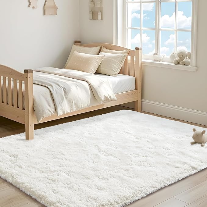 ISEAU 4x6 Area Rug for Living Room, Cream White Rugs for Bedroom, Kitchen, Soft Shaggy Carpets, Fluffy and Machine Washable Mats, Under Bed, On Nursery Floors Mat, Boys, Girls Room Carpet Decor