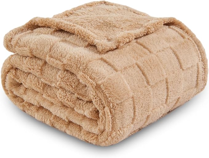 NEWCOSPLAY Super Soft King Blanket Brown Premium Silky Flannel Fleece 3D Checkered Lightweight Bed Blanket All Season Use (Brown Checkered, King(90"x110"))