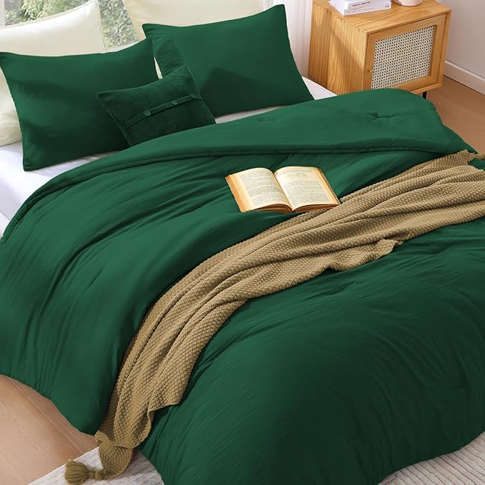 WRENSONGE Queen Comforter Set - 3 Pieces Prewashed Emerald Green Comforter Soft Lightweight for All Seasons,Down Alternative Comforters Queen Size with 2 Pillow Shams