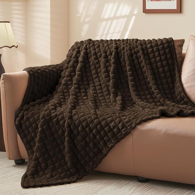 BEDELITE Brown Throw Blanket Twin Size for Bed- Super Soft and Warm 3D Checkered Fluffy Fuzzy Fleece Blanket, Luxurious Plush Cozy Blanket for Room Decor Fall and Winter, 60x80 inches