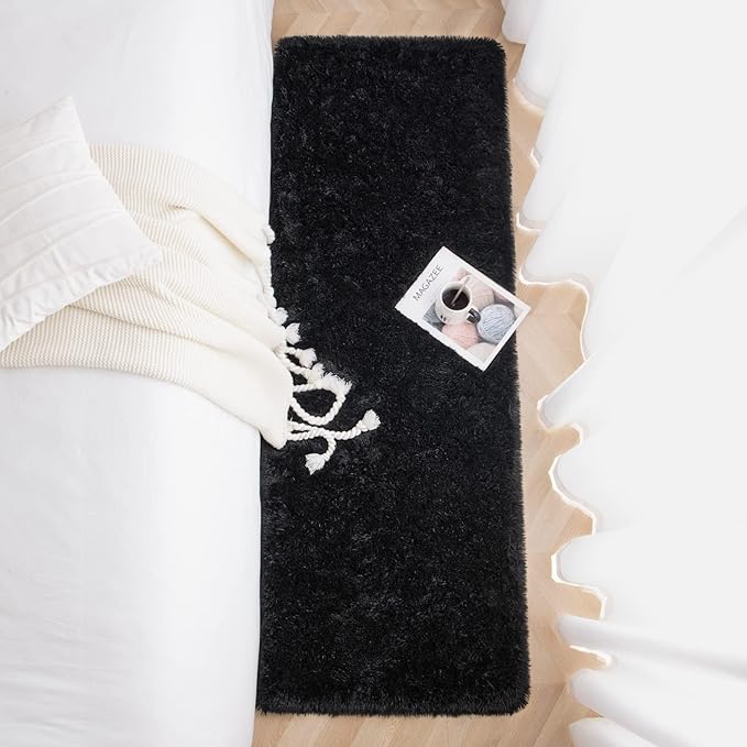 Jelymark Super Soft Shaggy Rug for Bedroom, 2x6 Feet Fluffy Carpet for Living Room, Fuzzy Indoor Plush Area Rug for Home Decor, Furry Floor Rugs for Dorm, Kids Nursery Rug for Girls, Black