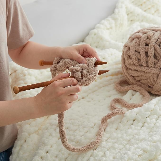 Amélie Home Chunky Knit Throw Blanket for Couch, Soft Chenille Handmade Crochet Throw Rope Knot Blanket for Children, 40"x50", Ivory