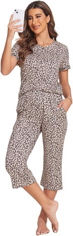 Ekouaer Women's Sleepwear Capri Pajama Sets Short Sleeve Two-Piece Pjs V Neck Tops & Capri Pants with Pockets S-3XL