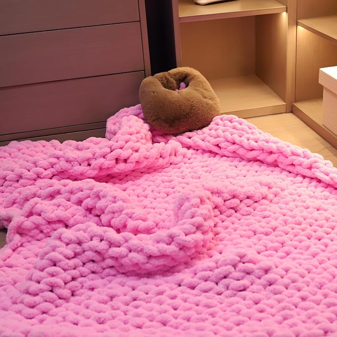 Pink Chunky Knit Throw Blanket, Soft Pink Throw Blanket Hand Knit Throw Blankets for Couch Knitted Throw Yarn Thick Boho Chunky Throws for Bed Sofa Cable Knit Blankets for Women 50x60''