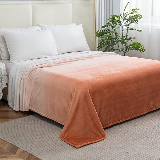 Elegant Comfort Luxury Velvety Feel Blanket, All-Season Lightweight Blanket, Ultra Plush, Soft, Cozy-Fuzzy Flannel Fleece for Couch, Sofa, Bed, Travel, Ombre Design, King/California King, Dusty Rose
