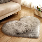 Fluffy Faux Fur Heart Shaped Area Rug Soft Fuzzy Carpet Home Decoration Wedding Party for Bedroom Living Room Bedside 60x60cm Grey