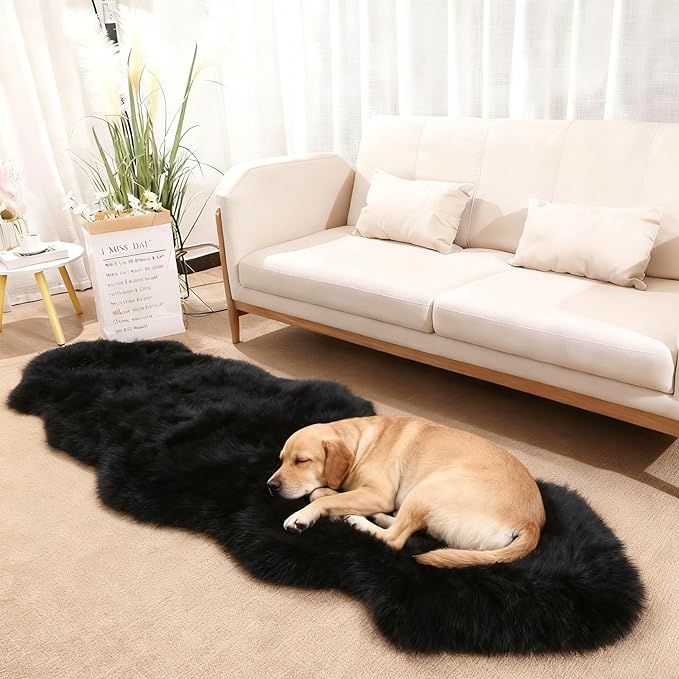 Real Fur Sheepskin Rug with Little Patches, Genuine Fuzzy Wool Sheep Skin Throw Pad for Bedroom Floor Living Room Sofa Luxury Fur Carpet (Black, 2FT×6FT Patchwork)
