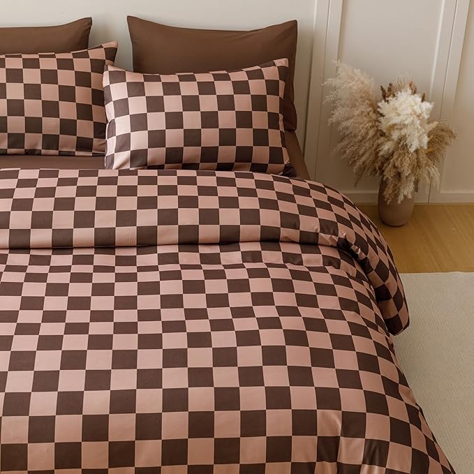 CLOTHKNOW Dark Brown Plaid Queen Comforter Set 3Pcs Grid Bedding Comforter Sets Soft Checkerboard Geometric Comforter with 2 x Pillow Cases