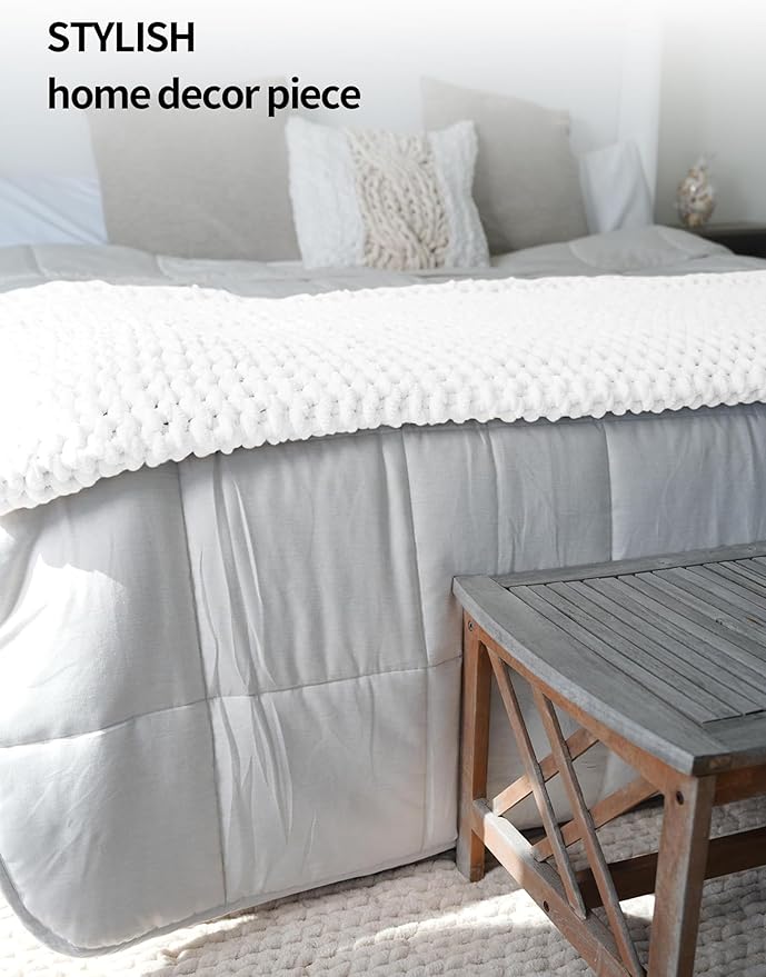 YnM Chunky Throw Blanket, Medium-Weight, Hand Knitted with Chenielle Yarn, Skin Friendly, Ventilated and Breathable, Machine Washable, Home Décor Piece for Couch, Sofa and Bed (White, 40x50 Inch)