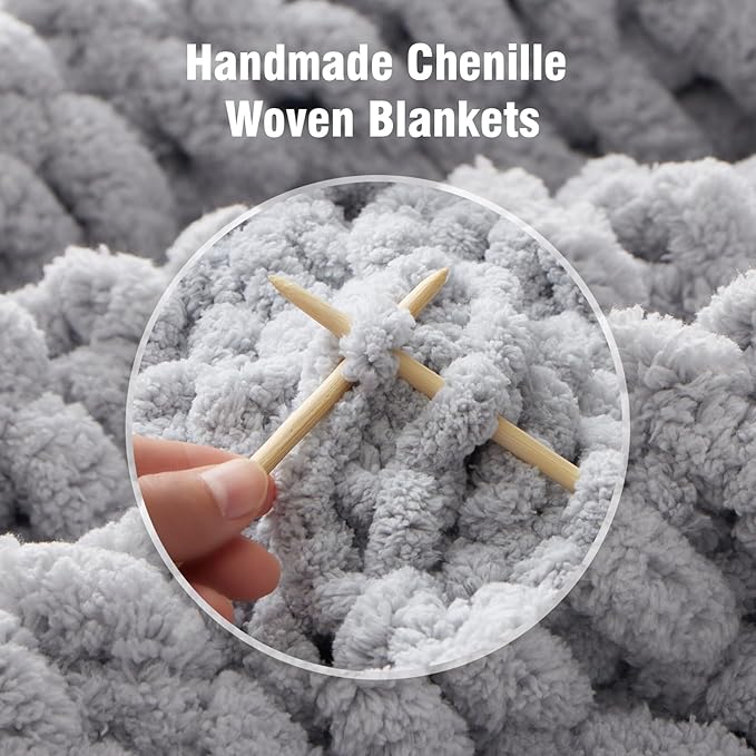 YJLMLY Chunky Knit Throw Blanket,60x80 Inch Heavy 6.8lbs, Hand Knit Chenille Couch Blanket, Soft Cable Knit Gift for Women Mom Wife, Modern Home Decor