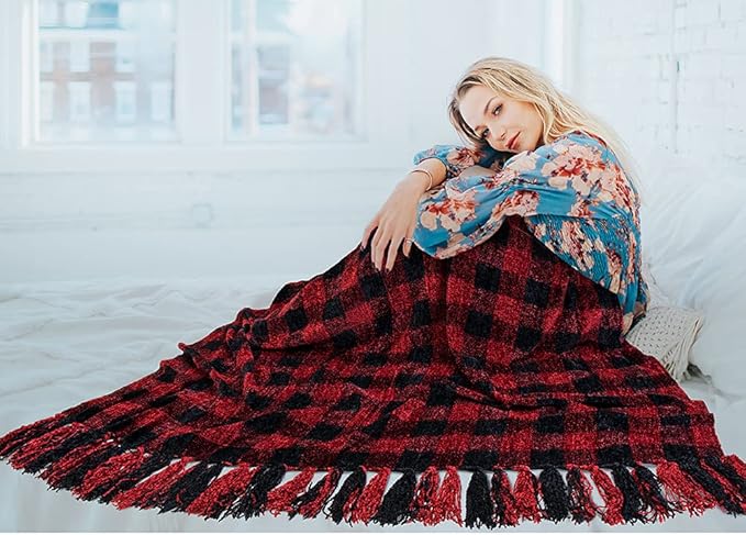 Pavilia Plaid Throw Blanket for Couch & Sofa, Soft Knit Woven Blanket with Tassel, Decorative for Living Room, Buffalo Check Black Red 50x60