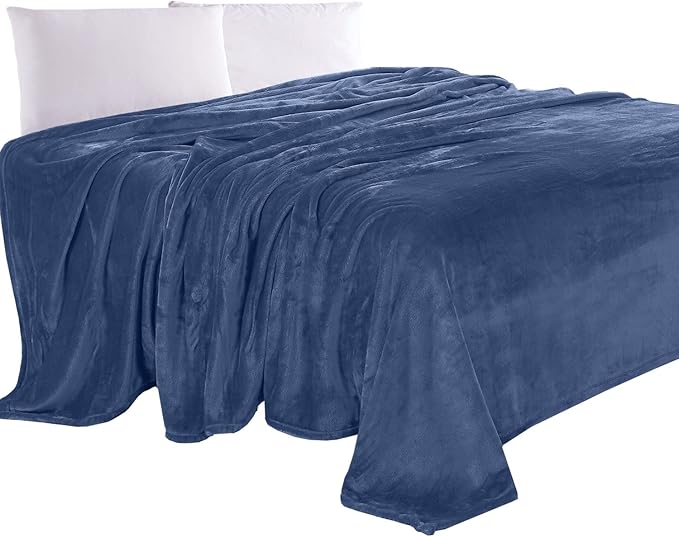 Elegant Comfort Luxury Velvety Feel Blanket, All-Season Lightweight Blanket, Ultra Plush, Soft, Cozy-Fuzzy Flannel Fleece for Couch, Sofa, Bed, Travel, Solid Design, Twin/Twin XL, Navy Blue