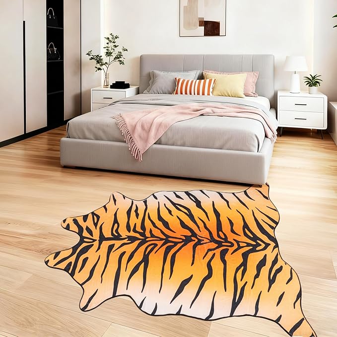 Tiger Print Area Rug, Tiger Rugs 4.6x5.2 Feet Western Rug Non-Slip Animal Print Skin Faux Cashmere Carpet for for Living Room Bedroom Home Decor