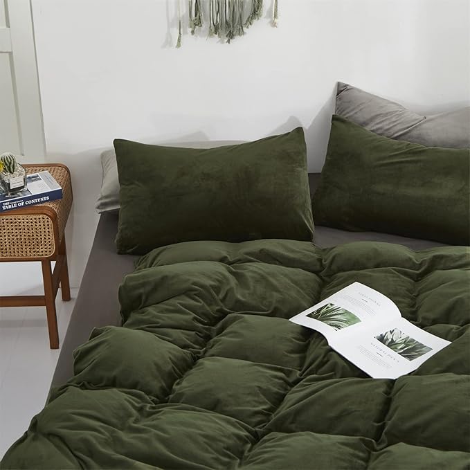 Luxlovery Army Green Velvet Comforter Set California King Dark Green Flannel Bedding Set Solid Bedding Set Thick Soft Breathable Blanket Quilts Winter Comforter Set