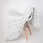 huraty Cozy Chunky Throw Blanket Full Size 50x60 White Chenille Sofa Bed Throw Hand Knit Decorative Throw Warm Large Blanket