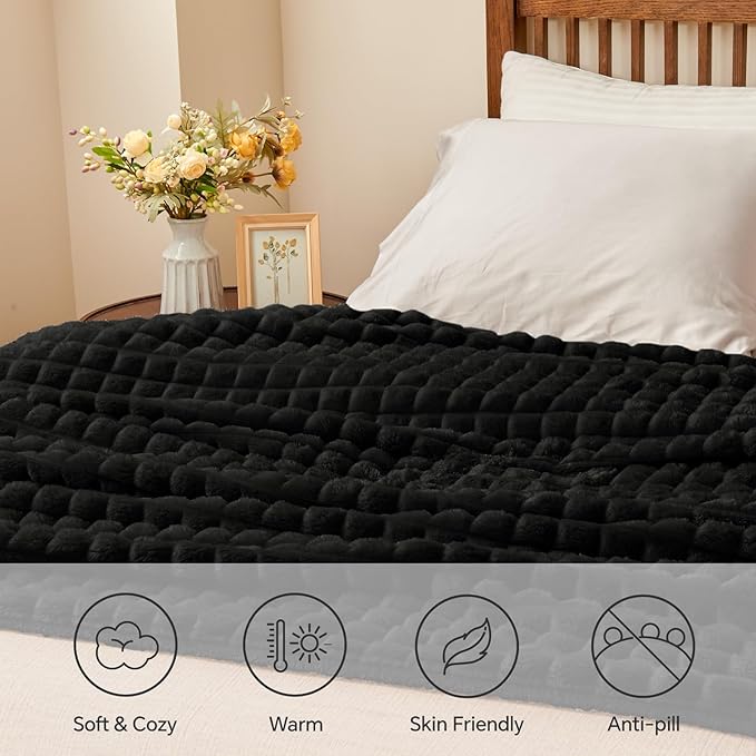 BEDELITE Black Throw Blanket King Size for Bed- Super Soft and Warm 3D Checkered Fluffy Fuzzy Fleece Blanket, Luxurious Plush Cozy Blanket for Room Decor Fall and Winter, 108x90 inches