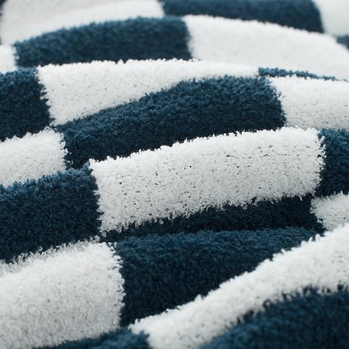 Carriediosa Checkered Throw Blanket 60" X 80" Twin, 400GSM Ultra Soft Microfiber Fuzzy Fluffy Reversible Cute Preppy Knitted Blankets Cozy Plush Fall Throws for Couch, Bed, Sofa, Navy Blue
