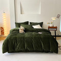 Luxlovery Army Green Velvet Comforter Set Queen Dark Green Flannel Bedding Comforter Blackish Green Minimalist Bedding Set Thick Soft Breathable Blanket Quilts Modern Winter Comforter for Women Men