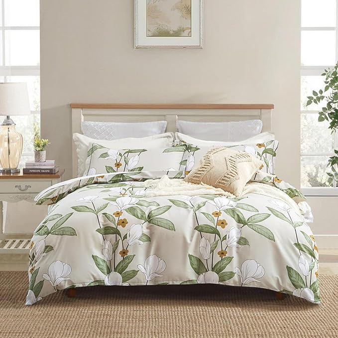 ALEISSEL Pale Moss Green Botanical Cotton Comforter Queen Size - 3PC Lightweight Bedding Sets with Ultra-Soft Alternative Fill, Floral Design with Leaf & White Magnolias (1 Comforter, 2 Pillowshams)