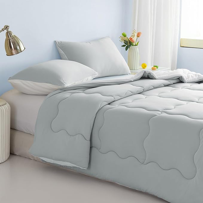 COTTEBED Ultra-Soft Reversible Comforter Set Twin Sized, Jersey Knit T-Shirt Feel Lightweight Cozy Bedding Blanket Quilt for Boy Kids Girl School College Dorm All Season(Twin/TwinXL Light Grey White)