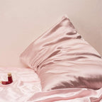 Oeko-TEX Certified Pink Silk Pillowcase for Sleeping Women Made in USA, 22 Momme Real Mulberry Silk Pillow Cases with Zipper, 6A Grade 100% Organic, Beauty Boost, 1 Pc 20"x26" (Standard, Pink)