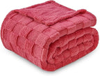 NEWCOSPLAY Super Soft King Blanket Coral Pink Premium Silky Flannel Fleece 3D Checkered Lightweight Bed Blanket All Season Use (Coral Pink Checkered, King(90"x110"))