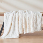 NEWCOSPLAY Super Soft Throw Blanket Off White Love Premium Silky Flannel Fleece 3D Heart Checkered Lightweight Bed Blanket All Season Use (Off White Love, Throw(50"x70"))